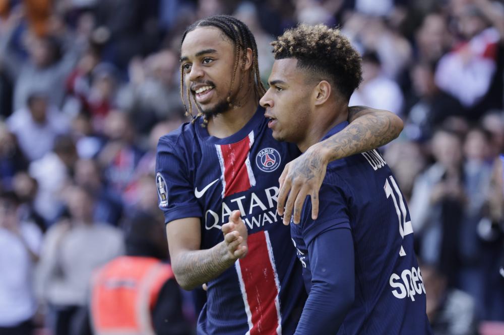 08年龄段国少主帅上村健一：保持训练强度，在试错中进步.